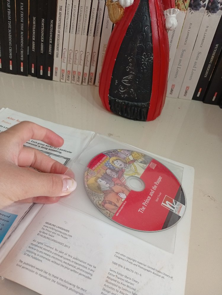 CD'li İngilizce Okuma Kitabı