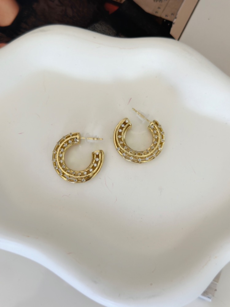Vip 14K Şerit Detay Zirkon Taşlı Halka Küpe
