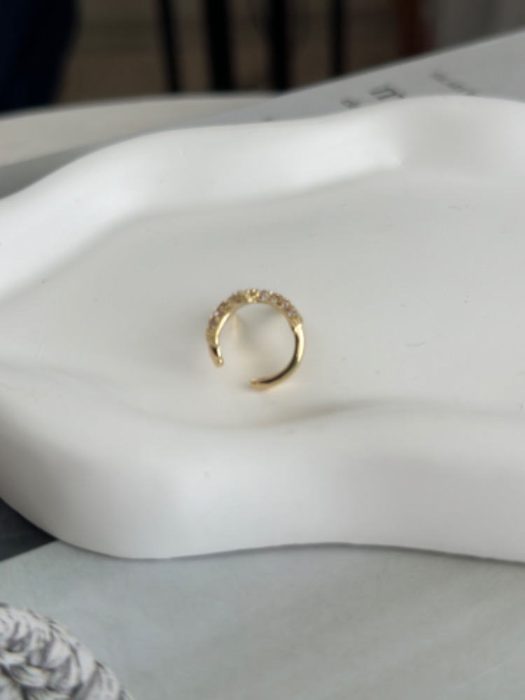 Vip 14K Kum Zirkon Taşlı Yıldız Kıkırdak Küpe