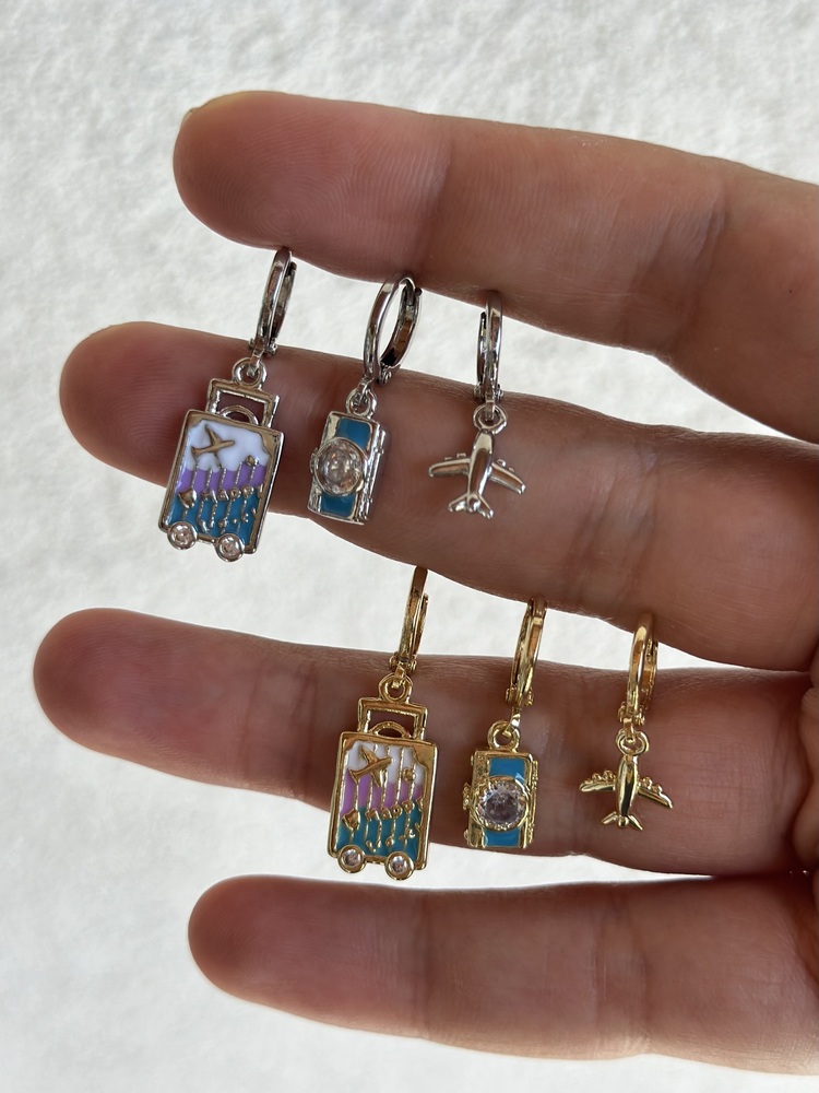 Özel seri uçak detaylı 3 lü küpe set