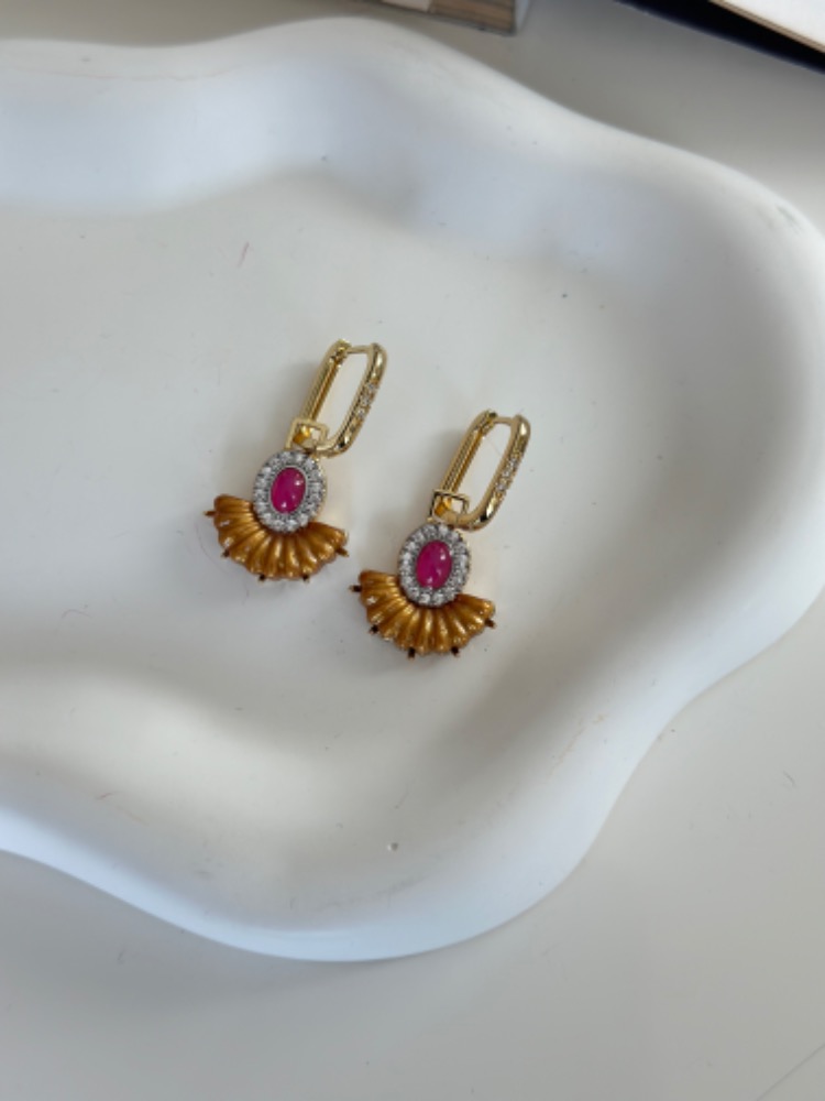 Vip Pembe Taş Detaylı Etnik Küpe