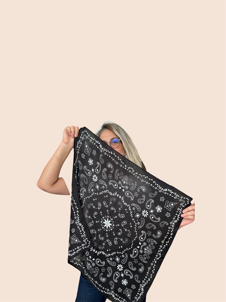 Siyah Karışık Desenli Fular 70X70