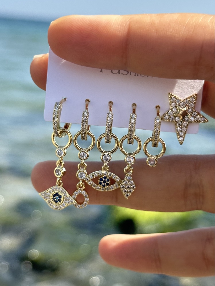 Özel Seri Yıldız Detay 6 lı Küpe