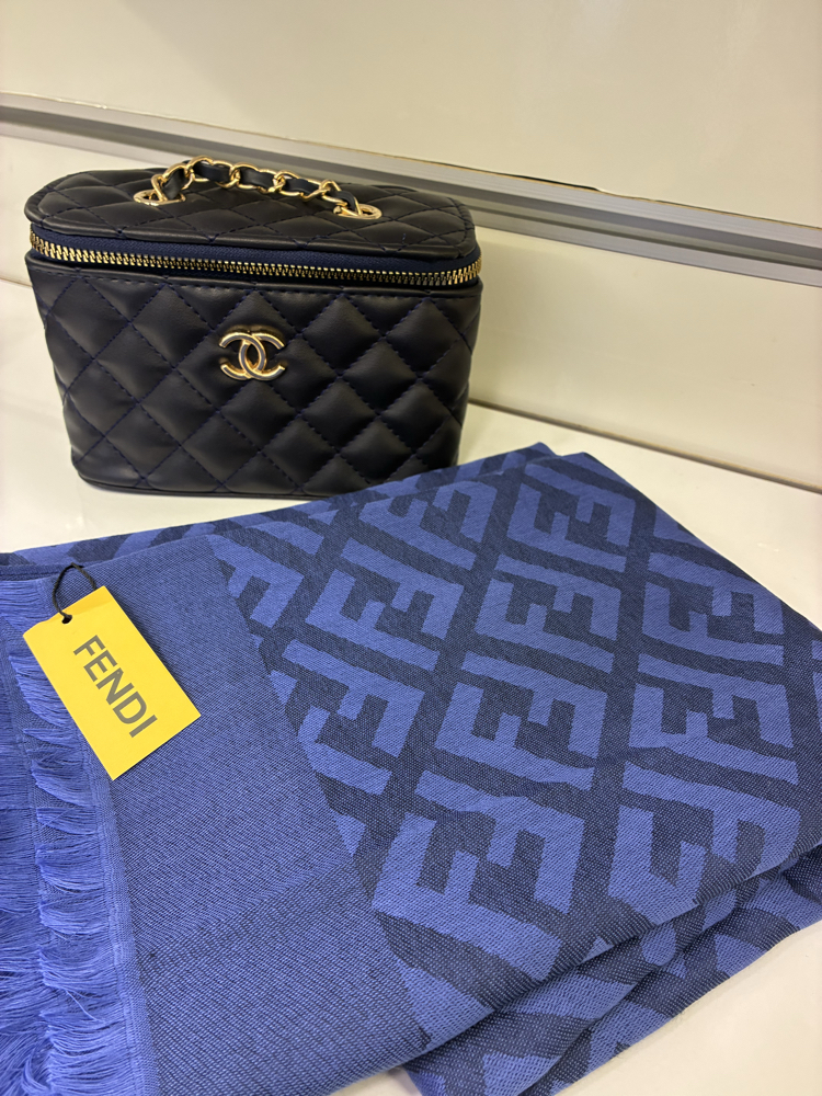 Fendi Lacivert