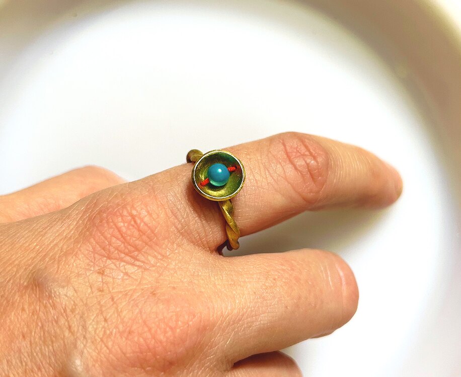 Turkuaz tanesi yüzük