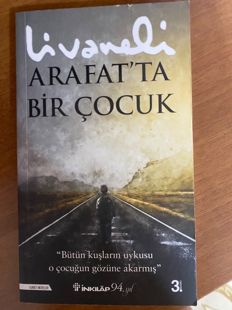 Ömer Zülfü Livaneli ARAFTA BİR ÇOCUK 