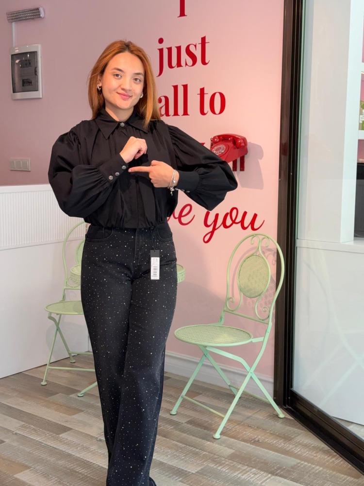 WE COSS DÜĞME DETAYLI BALON MODEL CROP SİYAH GÖMLEK