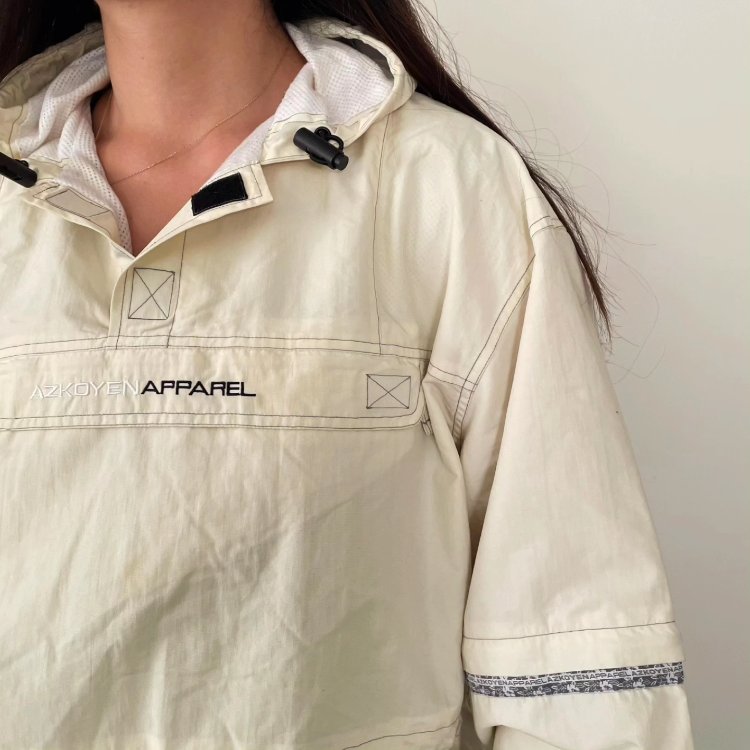 APPAREL Vintage unisex 90s mont
