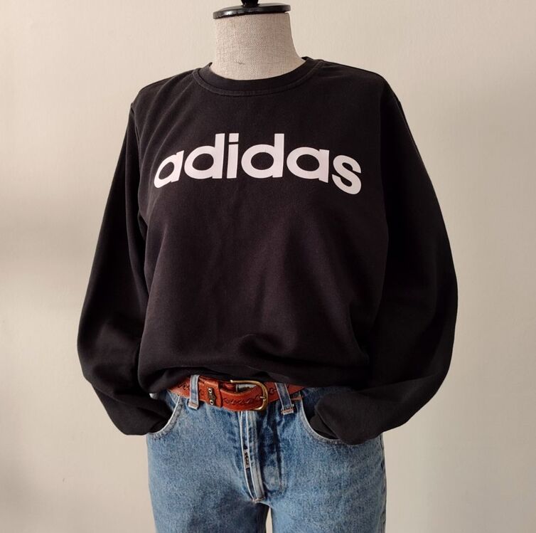 Adidas vintage unisex sweatshirt