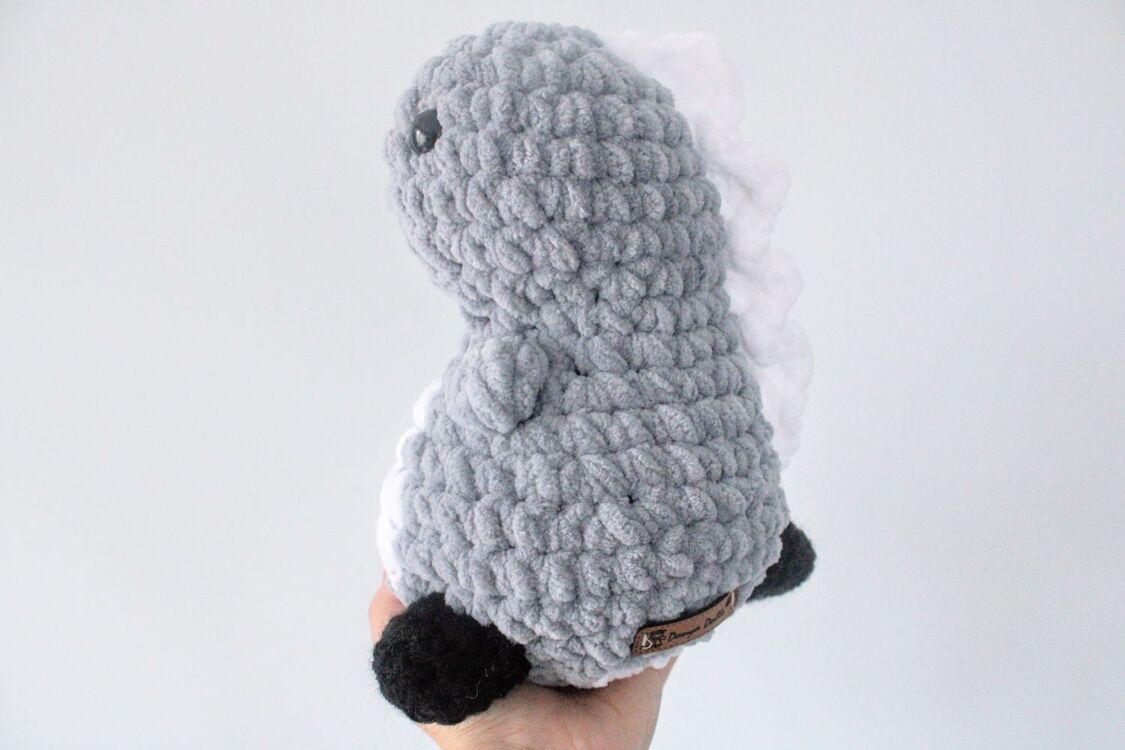 dino crochet plushie 