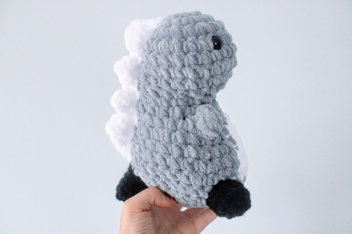 dino crochet plushie 