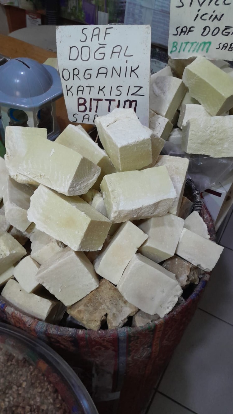 %100 Doğal El Yapımı Saf Bıttım Yağından Bıttım Sabunu 1 KG(Siirt Doğal Gıda)