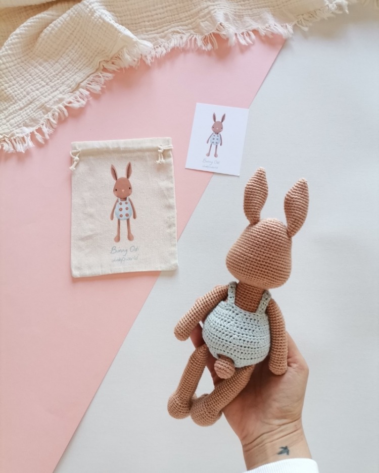 Amigurumi Tavşan Odi Oyuncak