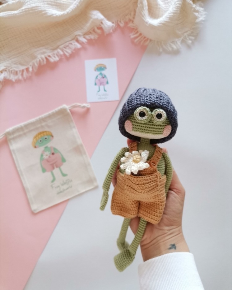 Amigurumi Kurbağa Waffle Oyuncak