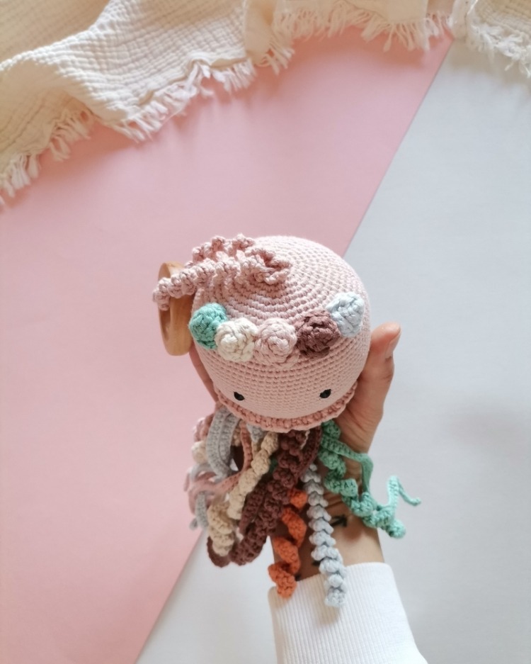 Amigurumi Denizanası Jill Oyuncak (Müzik Kutusuz)