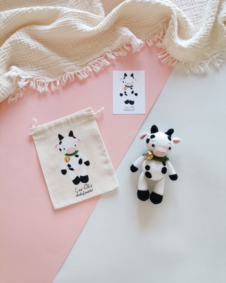 Amigurumi İnek Otis Oyuncak 