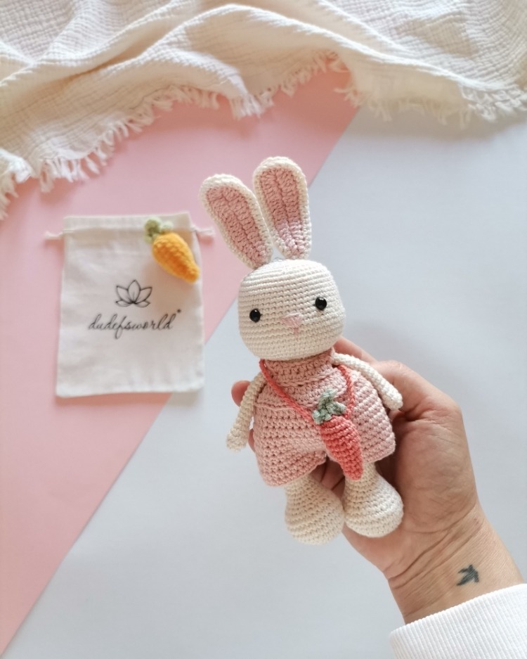 Amigurumi Tavşan Jojo Oyuncak
