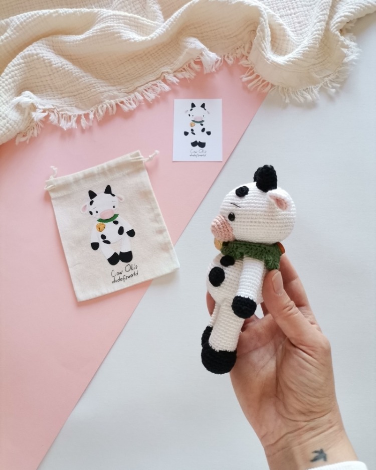 Amigurumi İnek Otis Oyuncak 