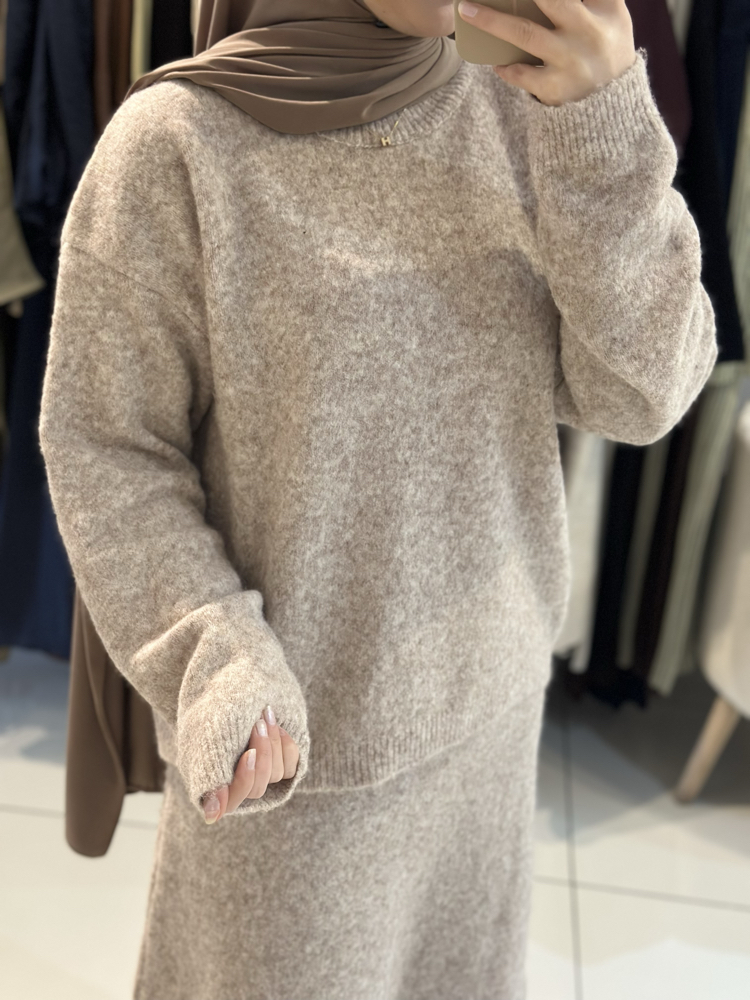 H&M model triko etekli yün takım 