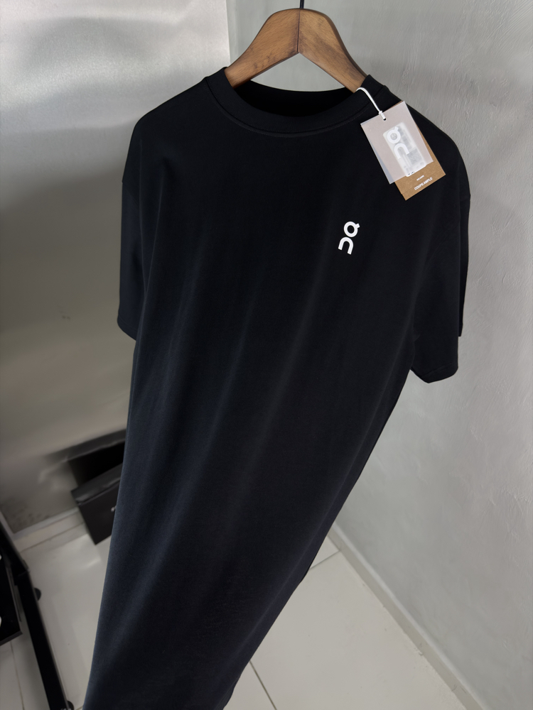 On Cloud Orjinal Etiketli T-Shirt Siyah (Sırt Detay)