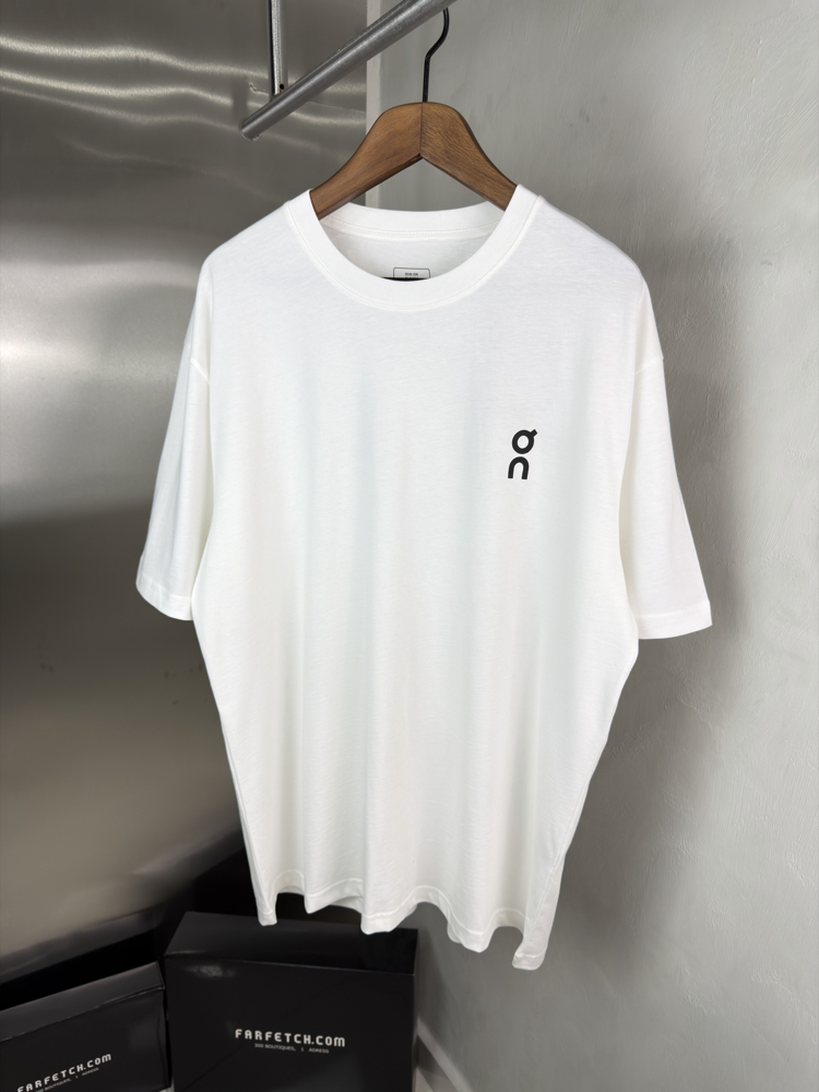 On Cloud Orjinal Etiketli T-Shirt Beyaz (Sırt Detay)
