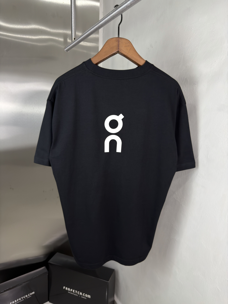 On Cloud Orjinal Etiketli T-Shirt Siyah (Sırt Detay)
