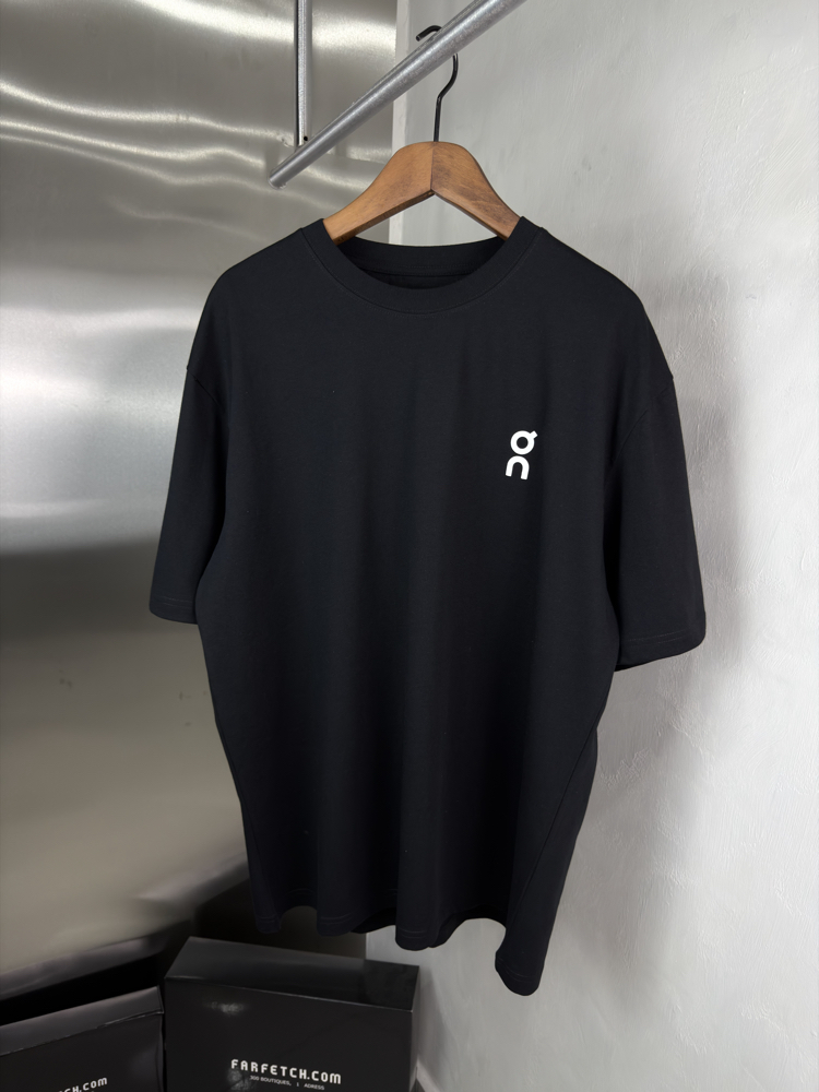 On Cloud Orjinal Etiketli T-Shirt Siyah (Sırt Detay)