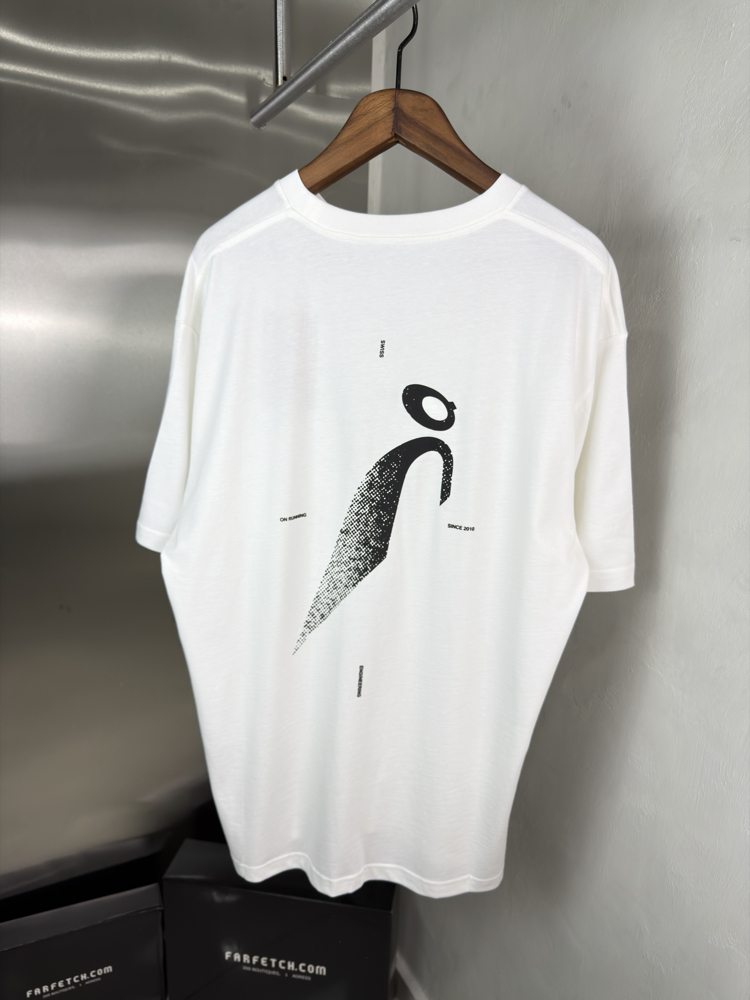 On Cloud Orjinal Etiketli T-Shirt Beyaz (Sırt Detay)