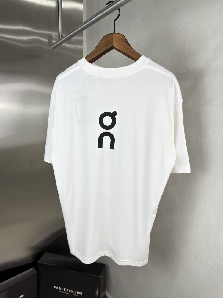 On Cloud Orjinal Etiketli T-Shirt Beyaz (Sırt Detay)