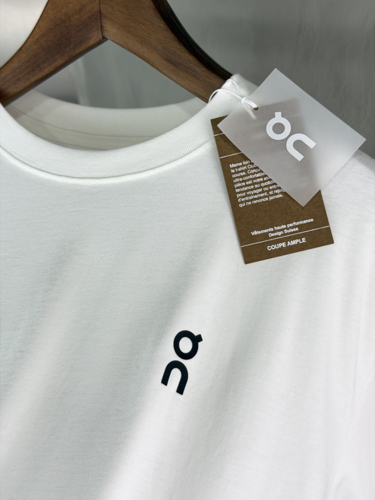 On Cloud Orjinal Etiketli T-Shirt Beyaz (Sırt Detay)