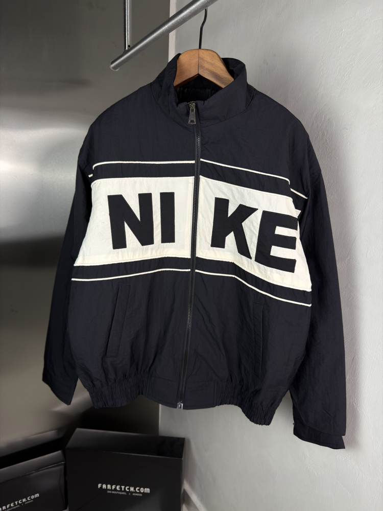 Nike Orjinal Etiketli Mevsimlik Ceket Siyah (Unisex)