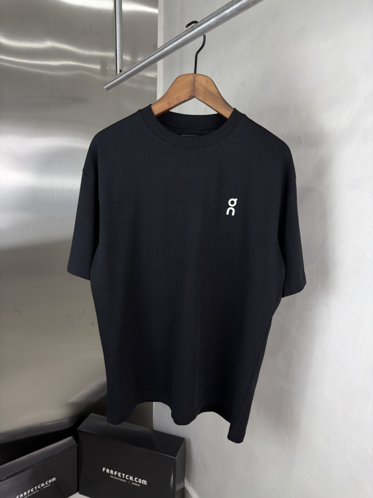 On Cloud Orjinal Etiketli T-Shirt Siyah (Sırt Detay)