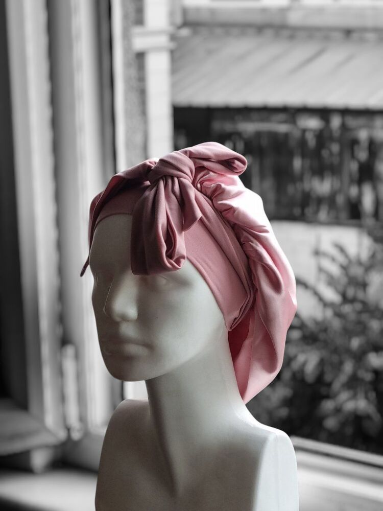 Pink bonnet