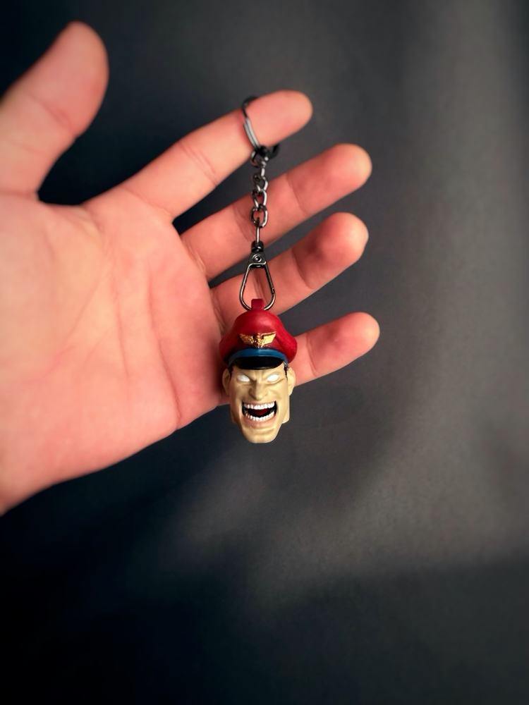 Street Fighter M. Bison Anahtarlık