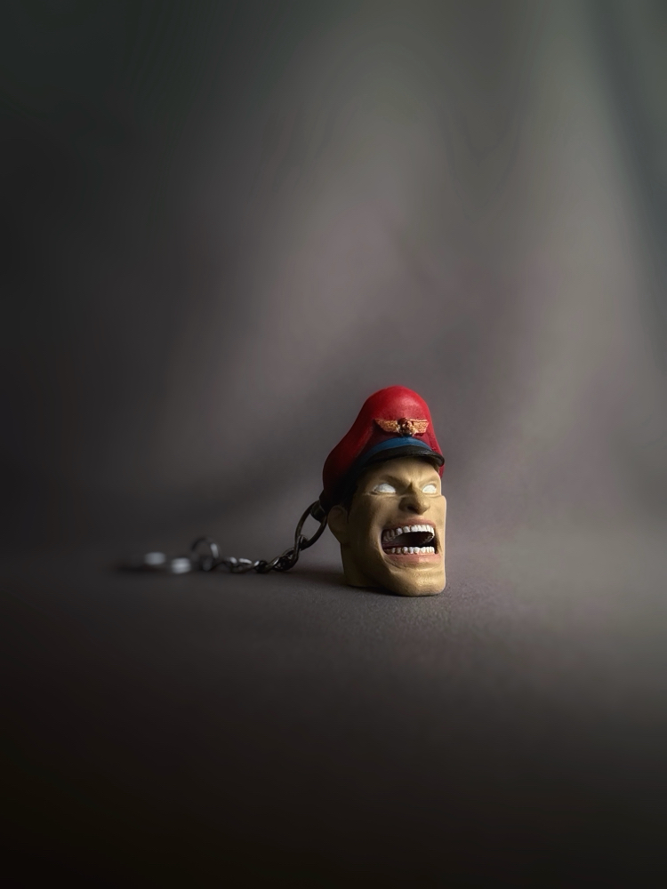 Street Fighter M. Bison Anahtarlık