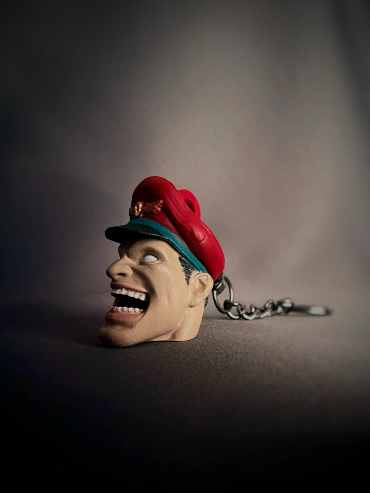 Street Fighter M. Bison Anahtarlık