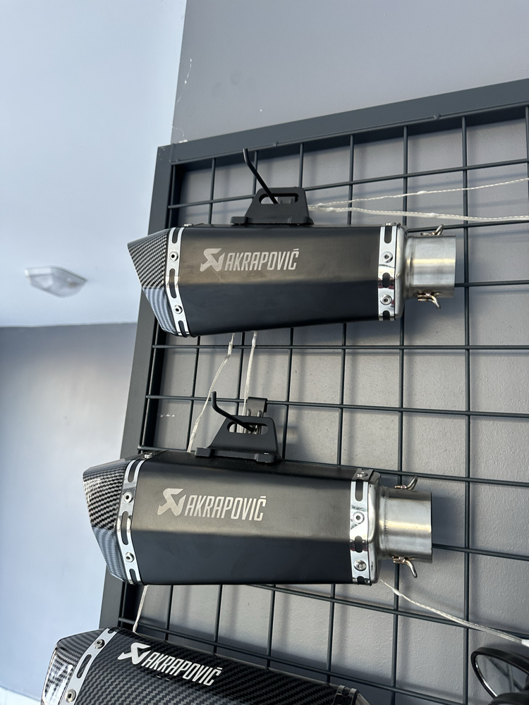 PERFORMANS EGZOZ AKRAPOVIC SUSTURUCULU