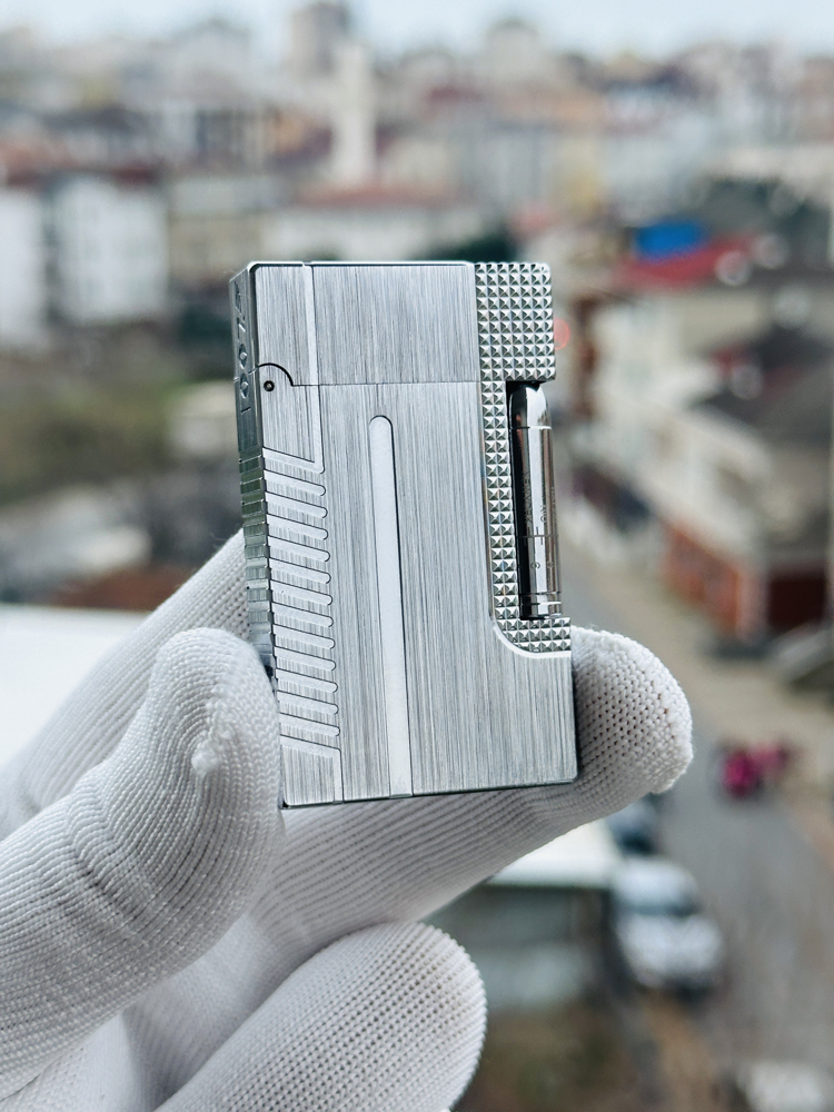 007 Silver Dupont
