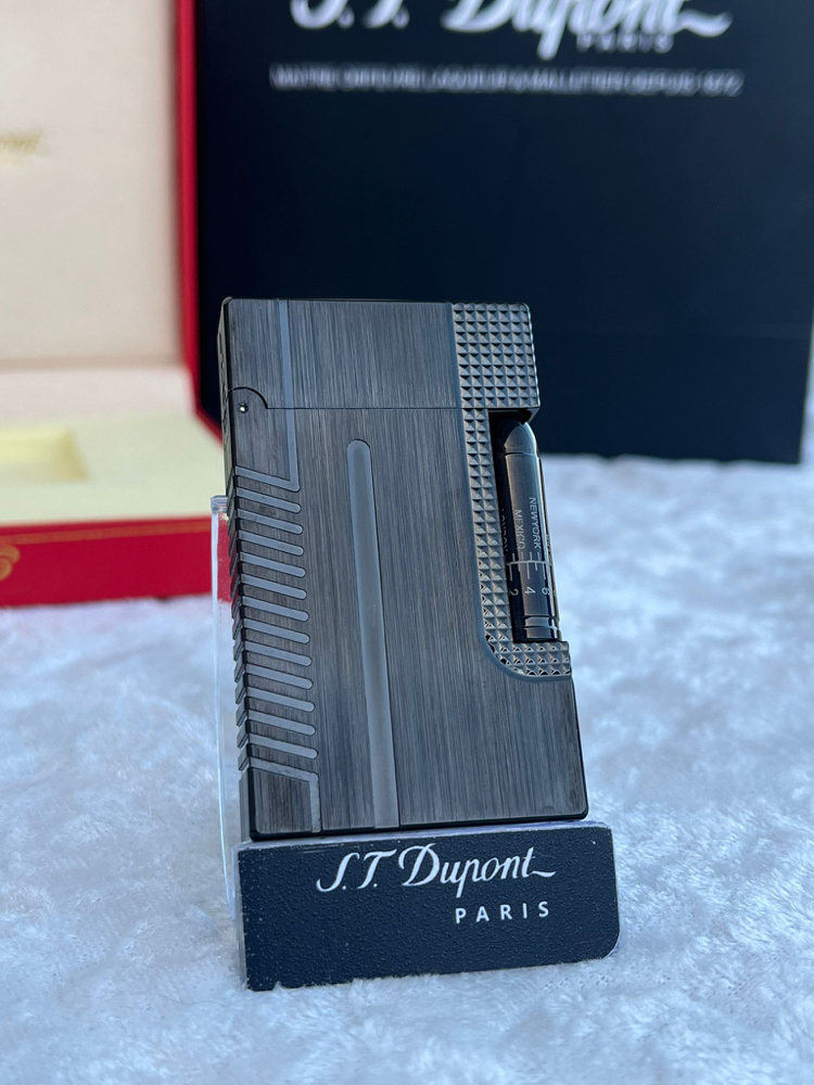 007 James Bond Black Dupont 