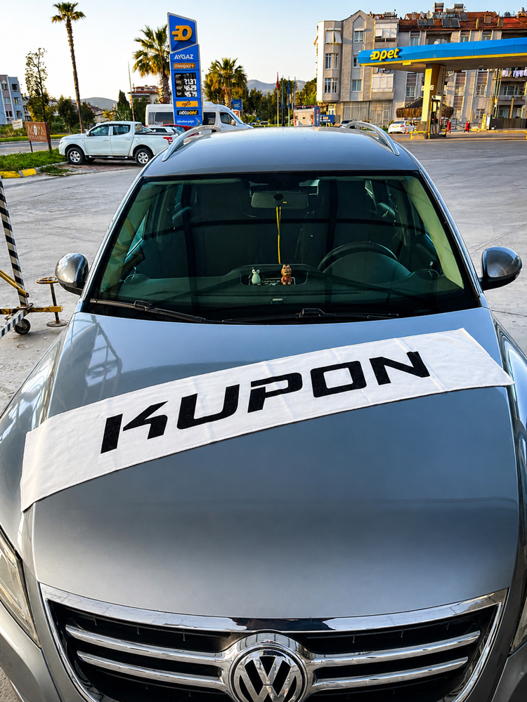 Beyaz kupon Torpido havlusu