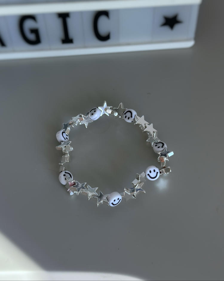 Yıldızlı Smile Bileklik