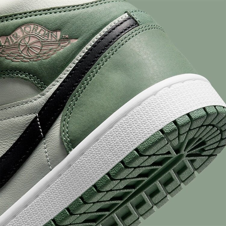 Air Jordan 1 Mid SE “Dutch Green”