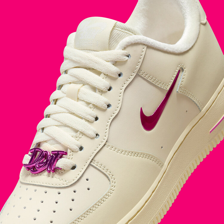 Nike Air Force 1 07 SE Dance
