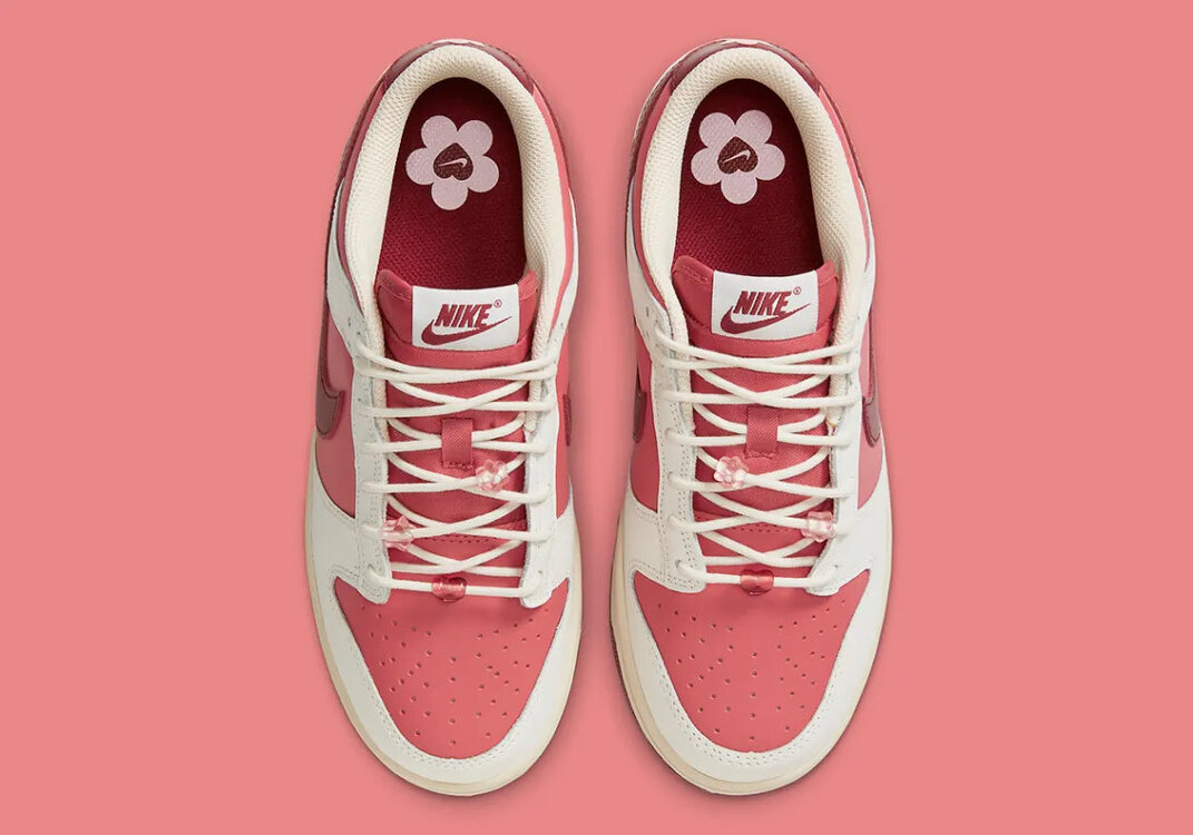Nike Dunk Low “Valentine’s Day”