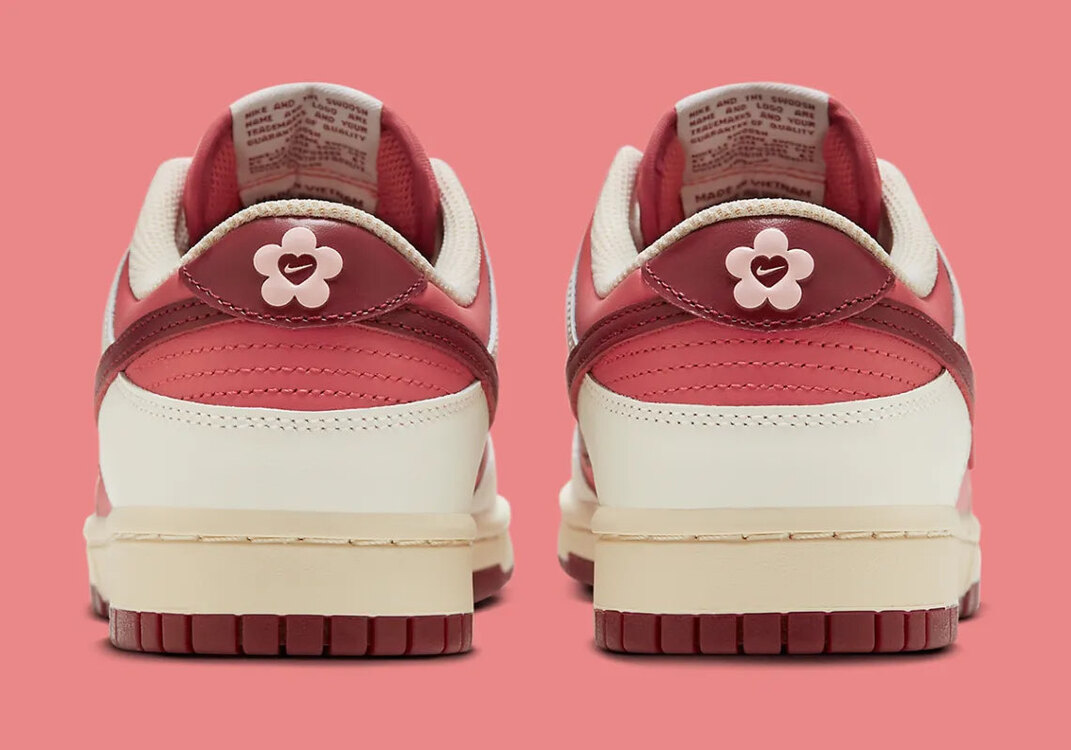 Nike Dunk Low “Valentine’s Day”