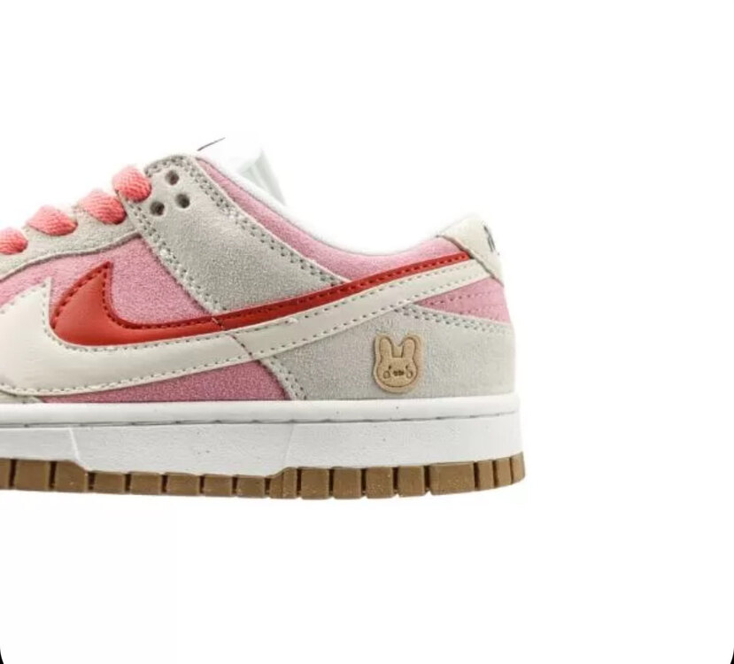 NIKE DUNK LOW SE ”85”