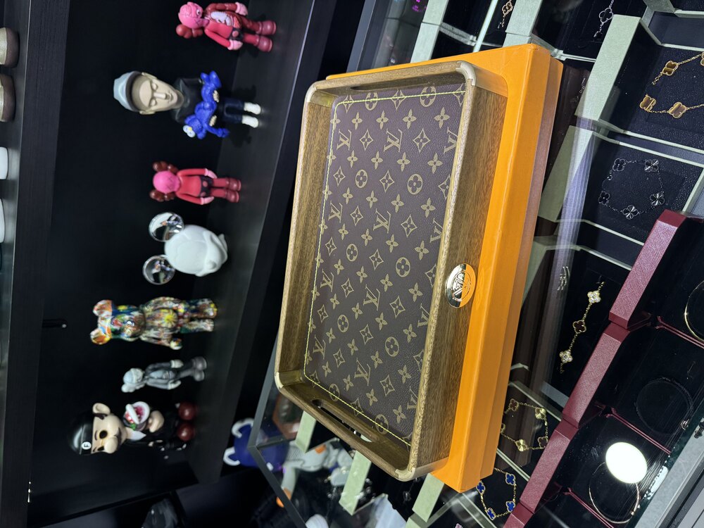 LV tepsi