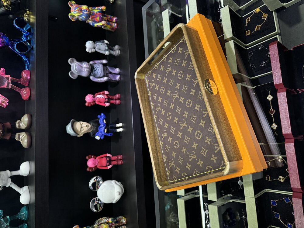 LV tepsi