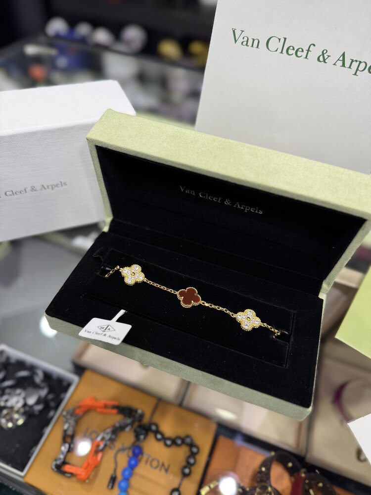 Van cleef bordo