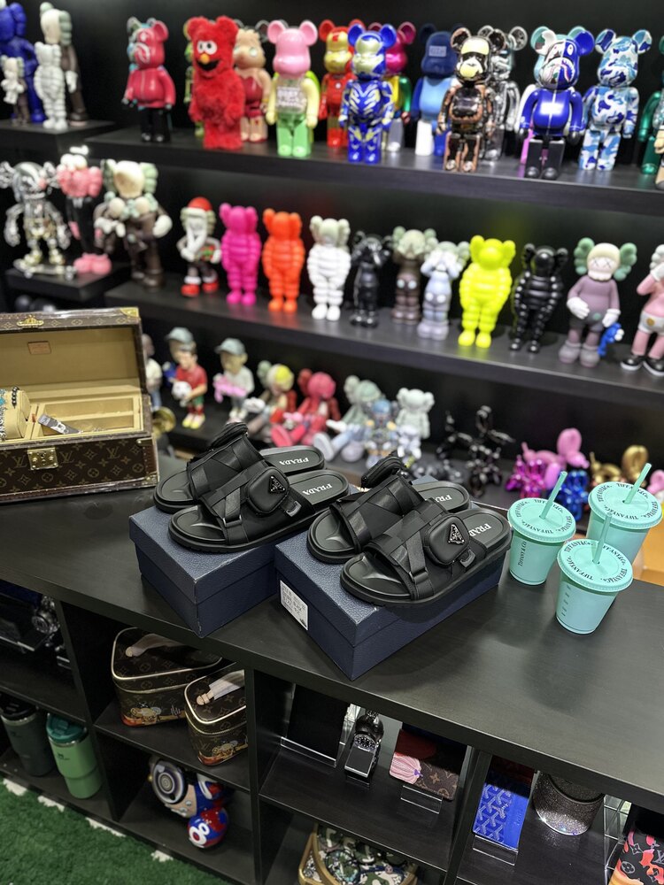 Prada cepli terlik 